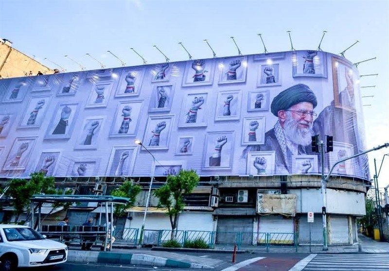 دیوارنگاره , آیت‌الله سید علی خامنه‌ای , 