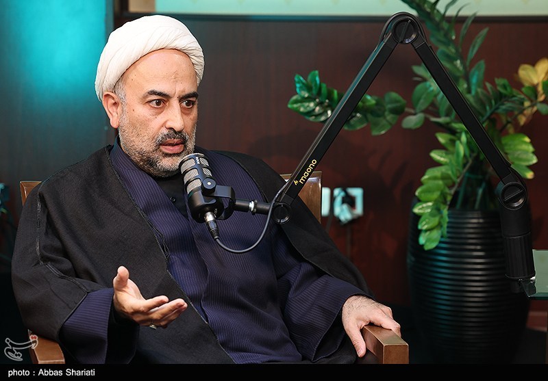 زائری: اگر سلبریتیها اعتراض هم داشتند، جنگ جای سکوت نبود
