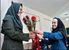 معلم در جنگ رمضان، کلاس درس را به پناهگاه بدل کرد