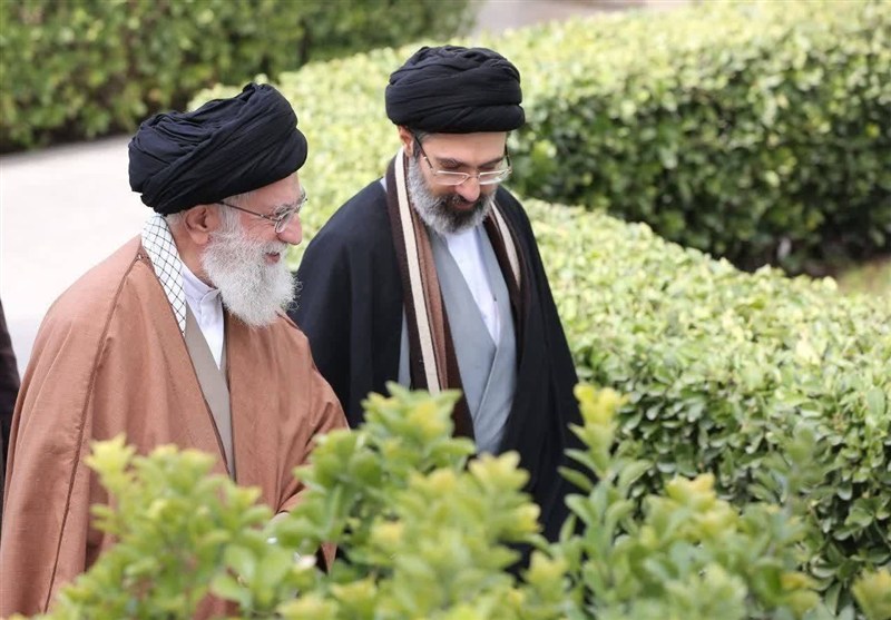 یادداشت | تبلور اندیشه امامان انقلاب در بعثث ملت ایران