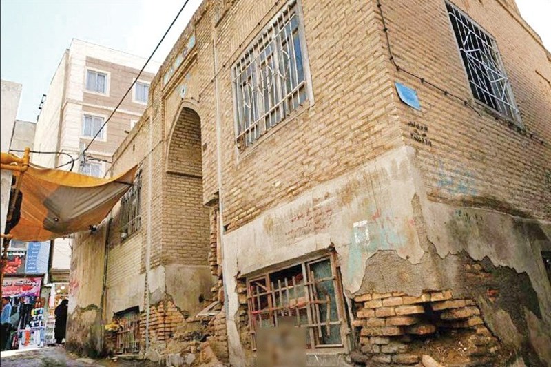 تنها میراث دکتر شیخ؛ مرد افسانهای مشهد، در حال ویرانی است پزشک , مشهد مقدس ,