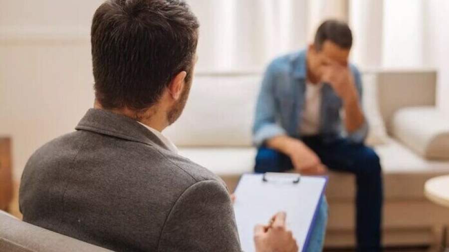 وقتی فقط قربانی به اتاق مشاوره میآید و مقصرِ ماجرا غایب است
