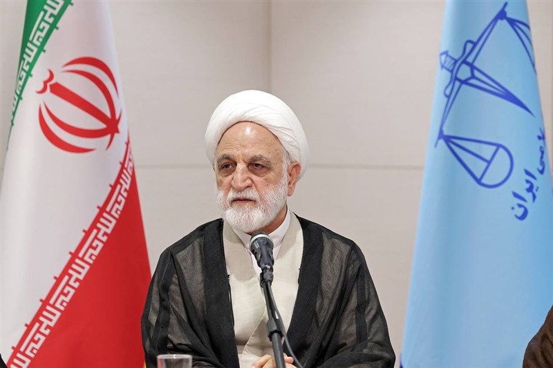 حضور رئیس دستگاه قضا در نماز جمعه دهلی در میان  استقبال نمازگزاران