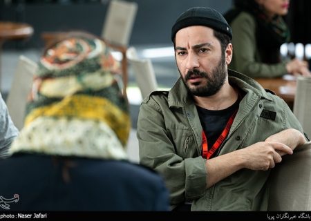 نوید محمدزاده از «آرش» کنار گذاشته شد